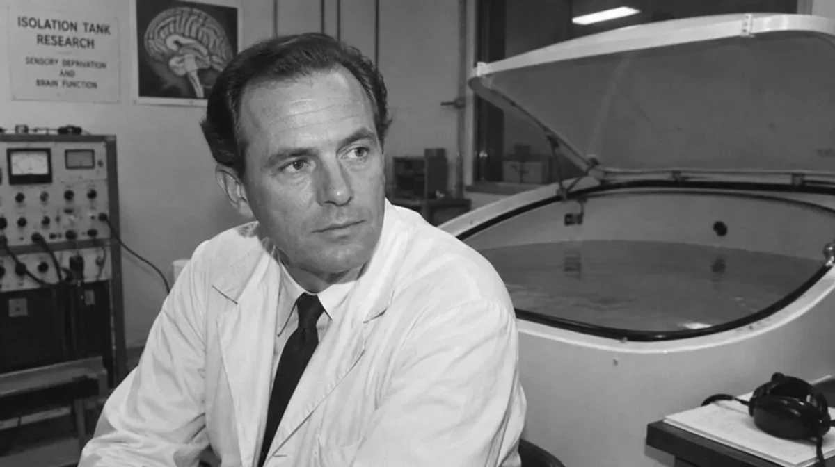 Ketamin, Delfine und Isolationstanks: Die Experimente von John Lilly